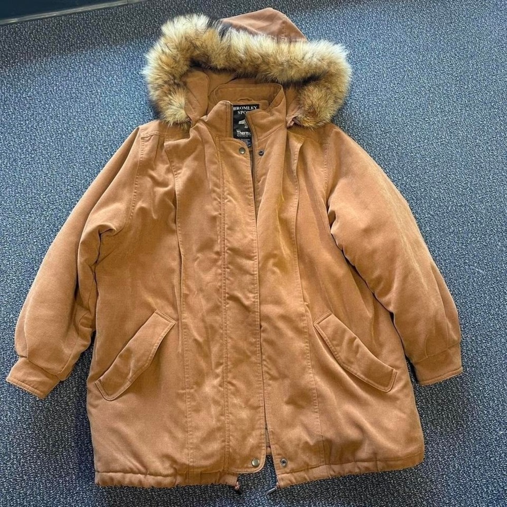 Tan faux fur lined parka coat Sz Large petite